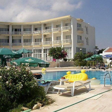 Sempati Hotel لابيثوس المظهر الخارجي الصورة