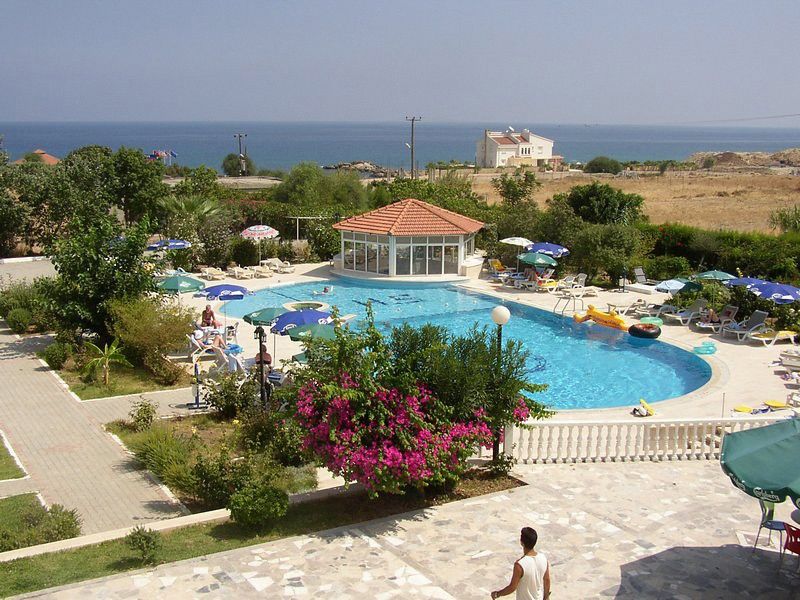 Sempati Hotel لابيثوس المظهر الخارجي الصورة