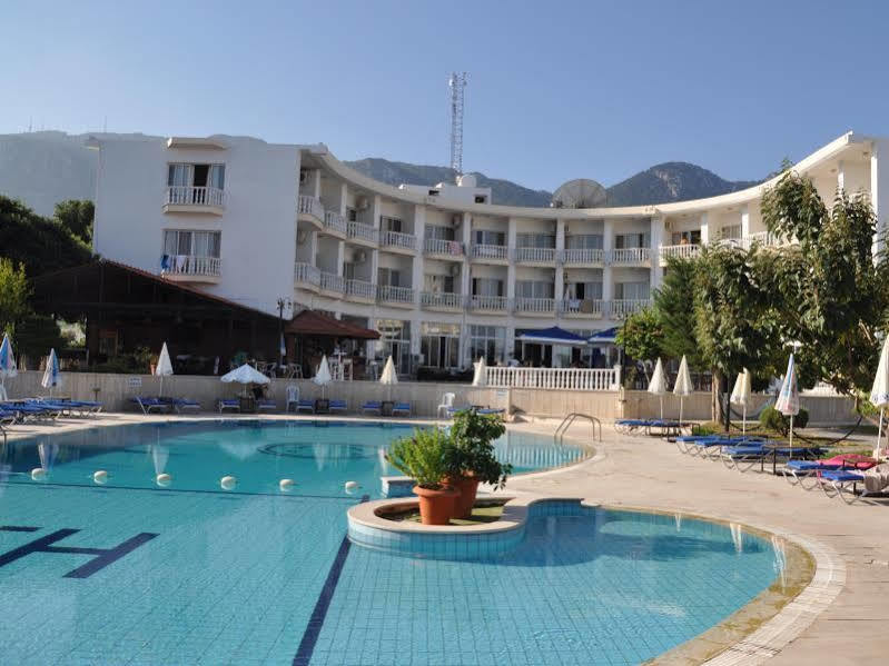 Sempati Hotel لابيثوس المظهر الخارجي الصورة